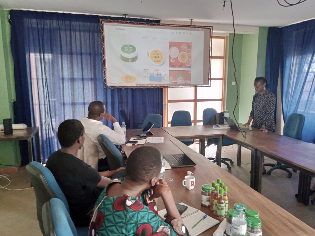 IIA_Kenya's tweet photo. We are hosting Ugandan Manufacturing SMEs in a session to train them on using different tools to analyze the Export Markets for their products. 
Through this session, the SMEs will boost the efficiency of their market intelligence efforts to understand industry trends. https://t.co/qkYWJdaS9m