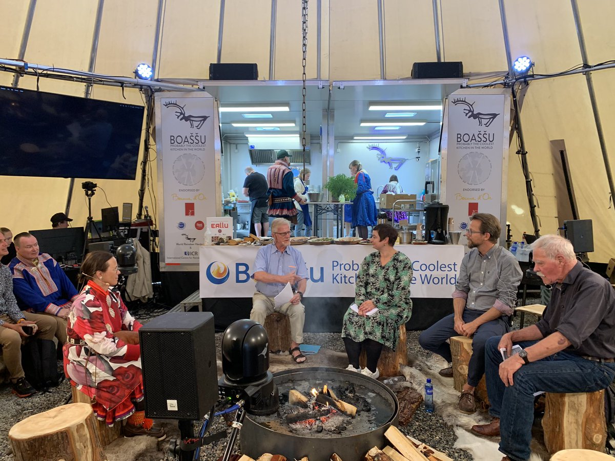 Om geopolitikk og brobygging utenom det vanlige diplomatiet i #lavvoen #Arendalsuka Direkte her: vimeo.com/738900657  med  <a href="/gudmundh/">Gudmund Hernes</a> @oypaas <a href="/NORCEresearch/">NORCE</a>, Inger Anita Smuk, Ellen Øseth @NorskPolar, Thor S. Larsen, Norges vitenskapsakademi