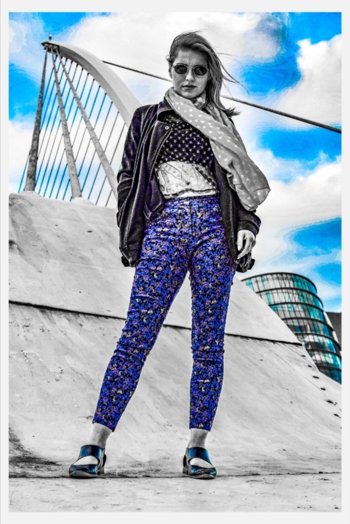 Filmandwriting's tweet photo. just listed โThe Girl on the bridgeโ for sale on
@foundation
! ๐
reserve .1 eth
#nft #nftart #model #modelling #foundation #nftcollection #nftcommunity #nftagent #nftphotography #dublin #architecture #samuelbeckettbridge #ireland #nfts #picoftheday
https://t.co/AfANmQAtOZ https://t.co/pISbskqWaR