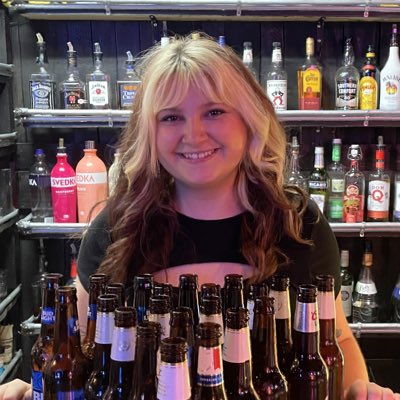 abbylitty's tweet photo. Just dive bar things #NewProfilePic https://t.co/E0GuIowdU1