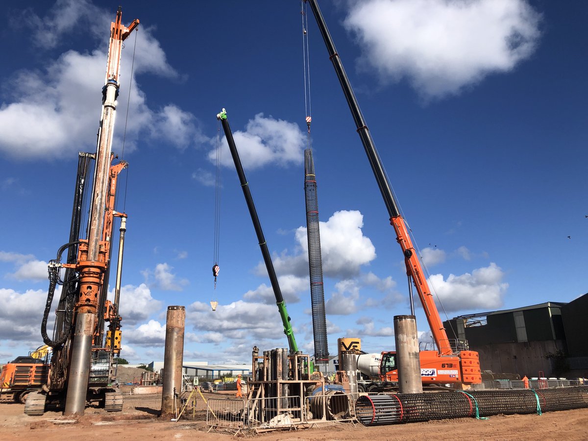 VanElleplc's tweet photo. 👷Our piling team are making excellent progress on the enfinium Kelvin waste-to-energy facility in Sandwell, West Midlands.
The team are currently utilising our Soilmec SR75’s and SR95 #piling rigs in rotary bored configuration, to install 2no #secant piled retaining walls. https://t.co/dNcv0YA916