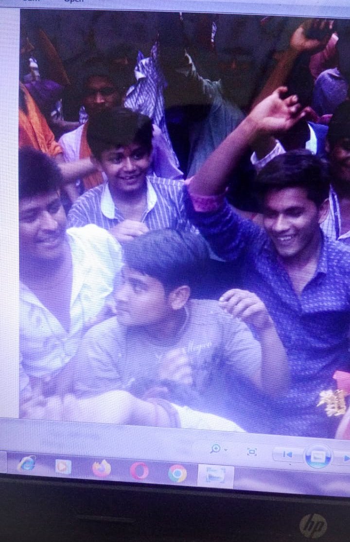 _avinashmishra_'s tweet photo. जब मैं छोटा बच्चा था....😄
#Old_One https://t.co/q4yLNmb5GQ