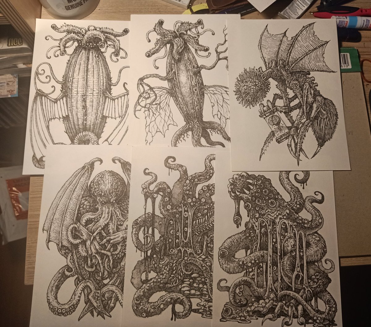 Commission done ✅💯
Last step, wait for money 🤌💵
#Lovecraft #darkart