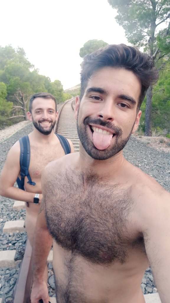 GarconBite's tweet photo. Quelqu'un pour compléter le train? 
🤤🤤🤤🤤 https://t.co/yqbHMKNfPE