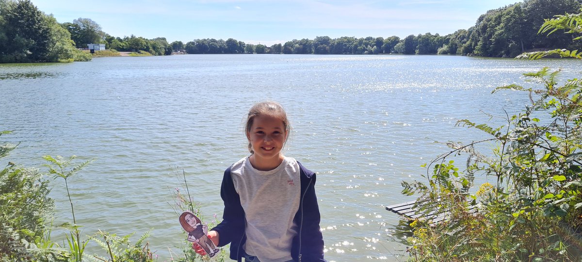 ladydignam's tweet photo. We are making the most of the beautiful weather and getting our steps in with a walk around the Dam @MrsWilliamsSM https://t.co/d6kCt0rv4p