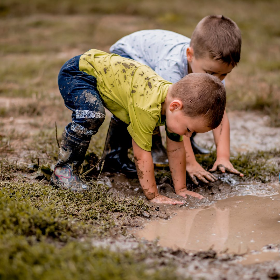ForestSchools's tweet photo. “Of all the paths you take, make sure a few of them are dirt.” John Muir 🌿
.
#forestschool #forestschools #beachschool #earlyyears #naturallearning #naturaleducation #education #teachers #parenting #outdoorsactivities #children #childdevelopment #getchildrenoutdoors https://t.co/h0QKCMOhhQ