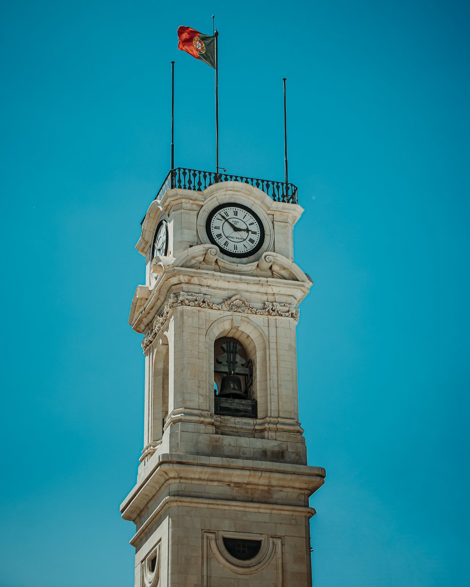 photonicsample's tweet photo. University of Coimbra Clock Tower ⏱
-
📍 #Coimbra, #Portugal 
📷 #Canon #Sigma
🎨 #Lightroom #Photoshop
✉️ #PhotonicSample
-
#Travel #Photographer #Art #Photography #Videography #University #Clock #Tower #Students #Flag https://t.co/9zUWZLBFGu