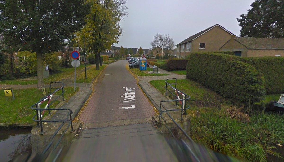 WijWerkenAan's tweet photo. Vanaf maandag 22 augustus werken we in #Wergea aan get gemaal aan de H.J. Kooistrawei. We vernieuwen het riool en de straat. De omleiding voor al het verkeer wordt ter plekke aangegeven. Woningen blijven bereikbaar. De werkzaamheden duren waarschijnlijk tot eind 2022. https://t.co/k9DXfWyixF