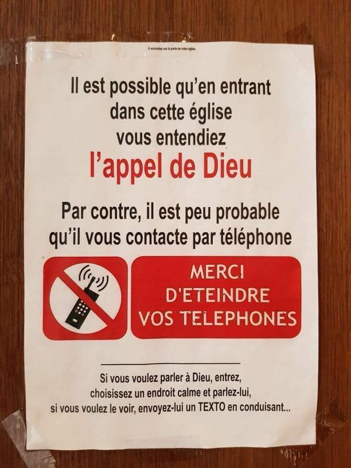 p_bischetti's tweet photo. Sur la porte d'une église ,
c'est bien vu ! https://t.co/lLItmza78p