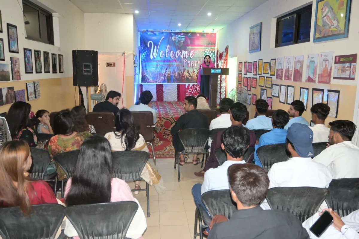 SzabistZabtech's tweet photo. SZABIST ZABTech Larkana arrange a welcome party for newly enrolled students of DIT-75 Batch by students of DIT -74 under the supervision of their Teachers.
.
.
.
.
#SZABISTZABTechiTVE #TVET #skills #skillsforall #zabtechlrk #wellcomeparty https://t.co/ai5xBFUfLC