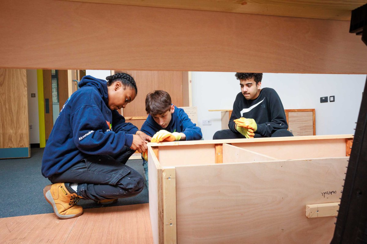 GAPGroupHire's tweet photo. Supporting youths throughout the UK! 😀 

GAP is delighted to continue our work with @VIYproject. 

We recently supplied Action on Disability in London with the tools to create new furniture and storage for the charity's office space! Great work team! 👏
#trustinGAP https://t.co/Tddsgb8hlD