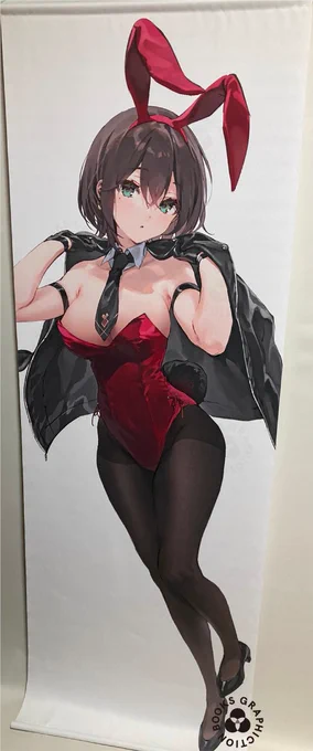 【9/30受注〆切】『いろバニー』受注生産グッズDSマイル()さんのロングタペストリー校正が上がってまいりましたサイズ感・発色等いい仕上がりになっていますお盆関係でまだ予約店が少ない状況ですが近日出揃う予定ではありますので今しばらくお待ち下さい 