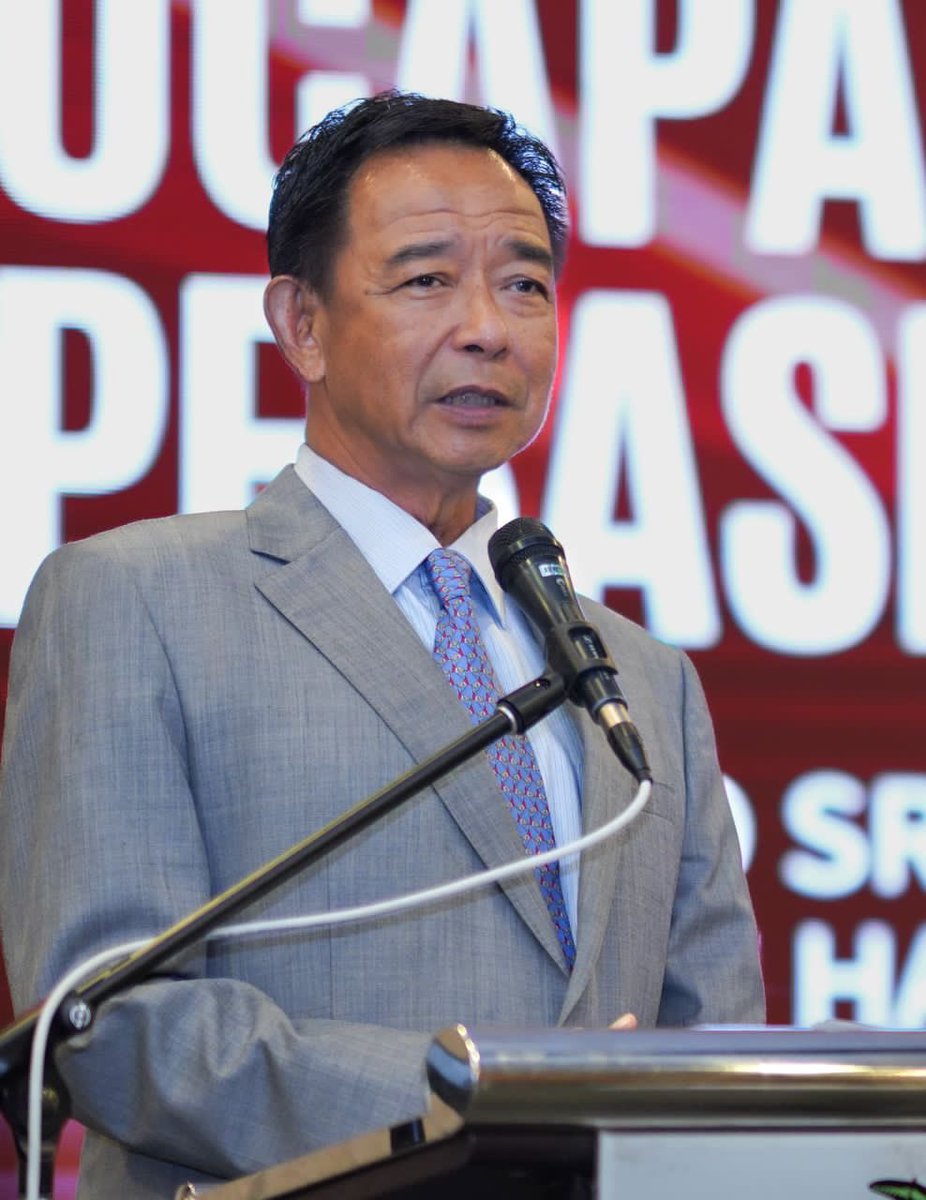 Hii_Chang_Kee's tweet photo. Ministry of Tourism, Creative Industry and Performing Arts Sarawak’s Integrity Day 2022 to reaffirm our commitment to a highly ethical, transparent, accountable and professional service delivery. @ybkarimhamzah    #integrity https://t.co/pk61uPvUsV
