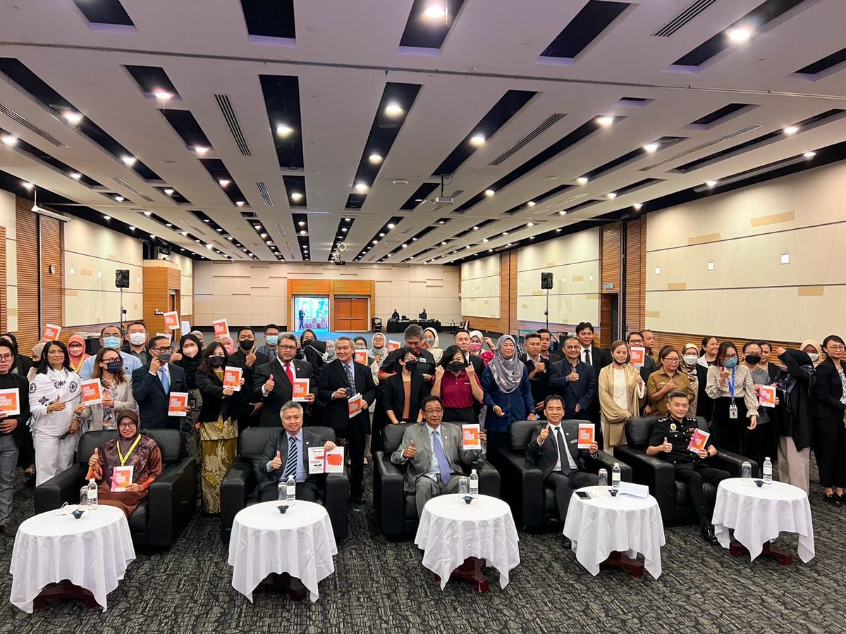 Hii_Chang_Kee's tweet photo. Ministry of Tourism, Creative Industry and Performing Arts Sarawak’s Integrity Day 2022 to reaffirm our commitment to a highly ethical, transparent, accountable and professional service delivery. @ybkarimhamzah    #integrity https://t.co/pk61uPvUsV