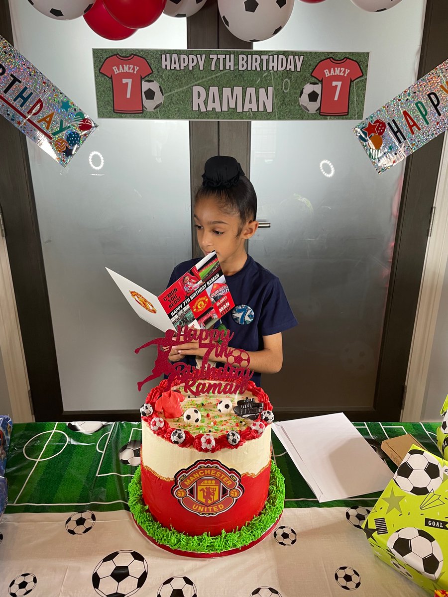 prabi_k's tweet photo. Raman enjoyed reading the verses in his birthday card yesterday @StMaryB17 #MyChildReads #Y2L
#StMarysLovesReading https://t.co/CeetgodzCo