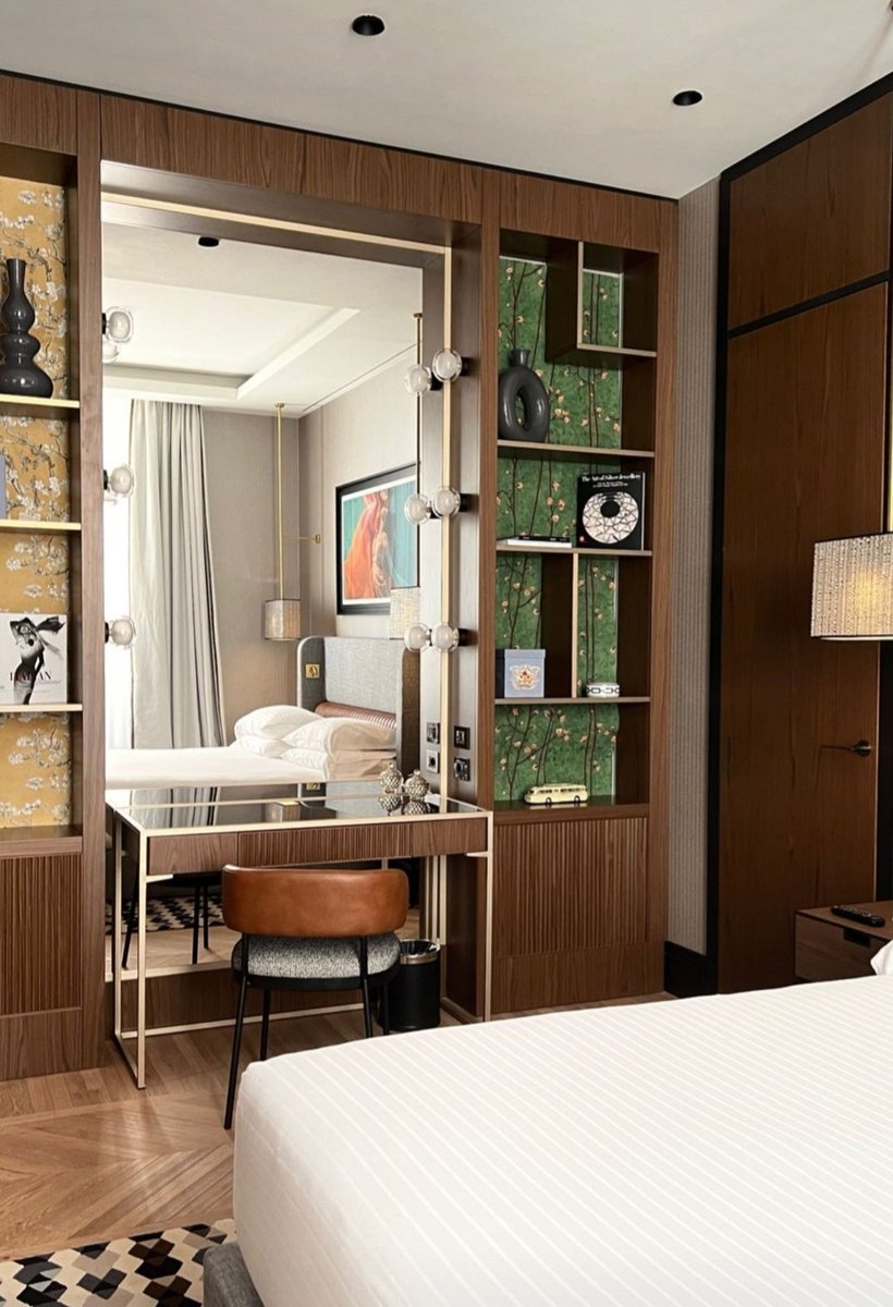 cppluxury's tweet photo. Umiltà36, the latest luxury boutique hotel in Rome is now officially open
#Umiltà36 #HotelUmiltà36 #Rome #FontanadiTrevi #luxury #luxuryhotels #luxuryhospitality #boutiquehotels #finedining #ShedirCollection @preferredhotels https://t.co/NkFbcZVCnj