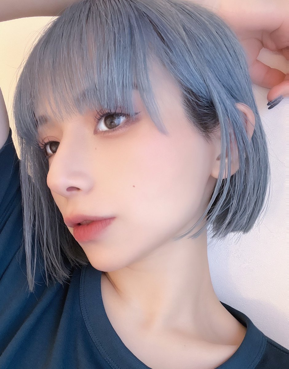 振替公演！

9/10(土)14:00-15:30
渋谷Cafe&amp;bar camerotさんにてトークライブをします🤍デビュー曲生披露もしちゃうよ🎧！

オリシャンは当日ご来店できない方にも発送対応しております🫶🏻🥂
特典の限定版CDは、今しか手に入らないのでぜひゲットしてください❕❕

🎫▼▼
https://t.co/X5N7zJui7C https://t.co/JNZ0lK2BQn