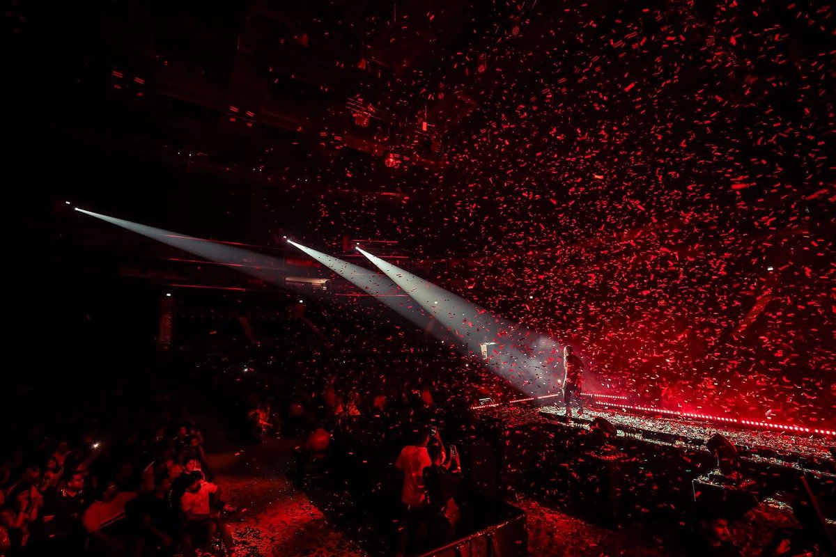 OfficialTMTM's tweet photo. Absolutely breathtaking evening at @CocaColaAarena Dubai
#tmtm #SunidhiChauhan #MyDubai #tmexclusive #performancenight https://t.co/1vxuKMY5KI