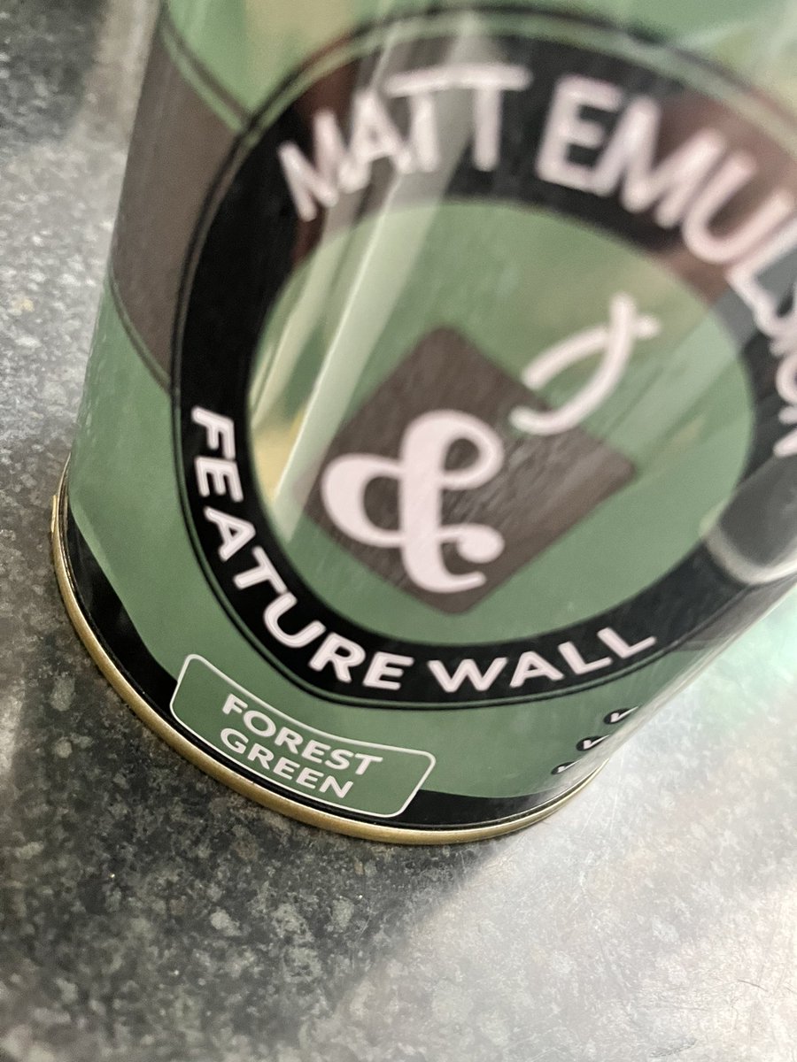 EmmyParrott's tweet photo. What’s happening with this then? Just got home with my 1 litre tub of paint to find it half full? @Poundland @pepandco https://t.co/bboKe7leHY