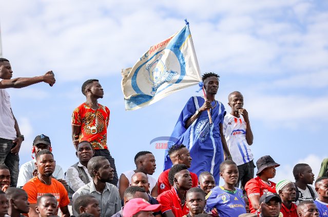 Azamka1Fan's tweet photo. Kama @azamfc haito chukua ubingwa msimu huu 2022/23 basi tunaomba viongozi mjiuzulu,msimu huu hatuna kocha au wachezaji wa majaribio tunataka #KOMBE na #CAFGroupStage https://t.co/nYRD7VrM5n