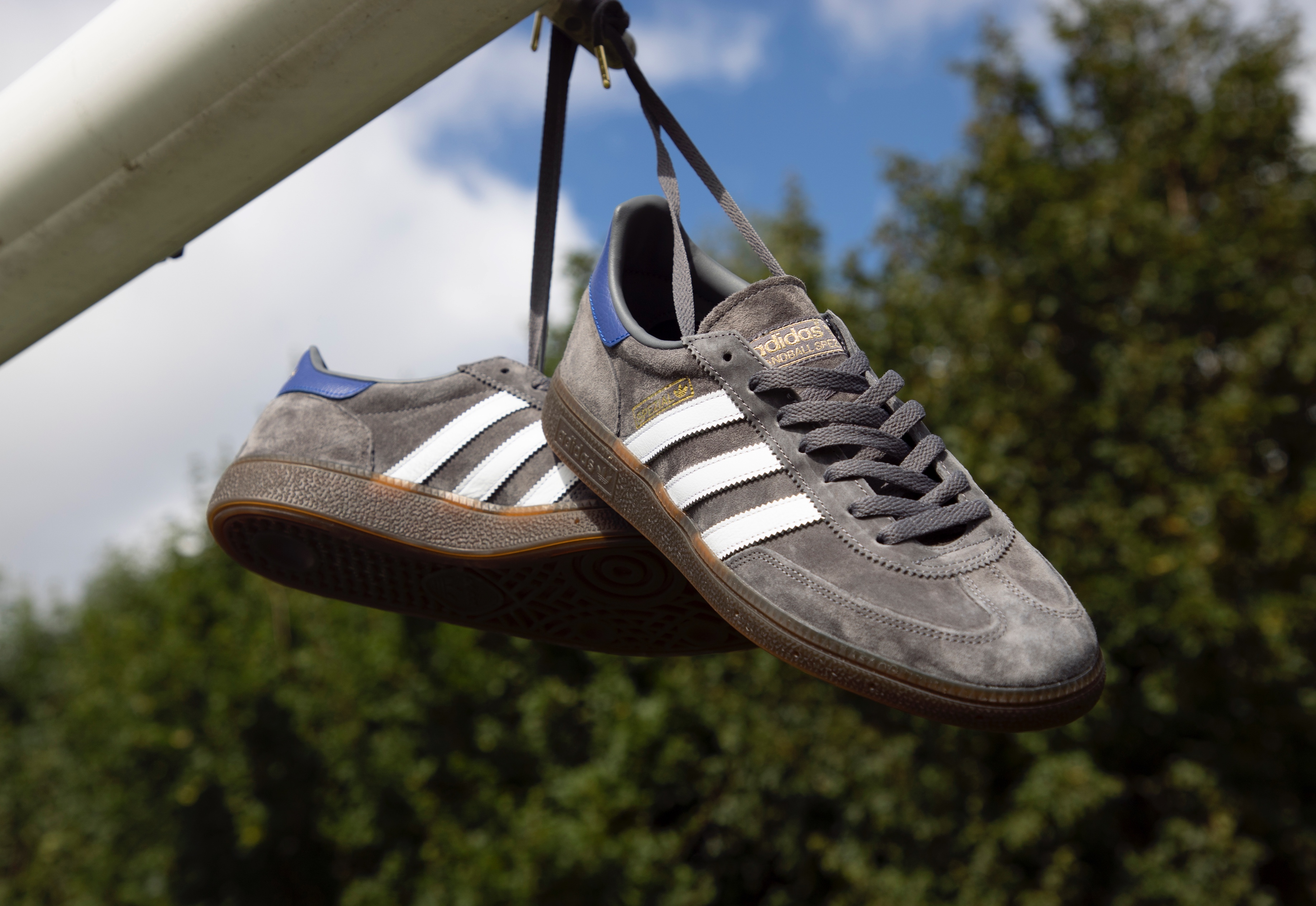 scotts nike trainers