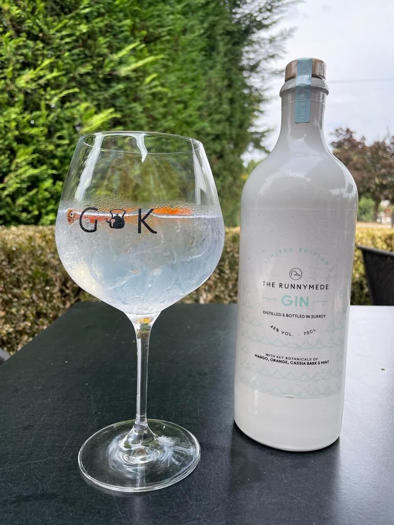 theginkitchen's tweet photo. Kate and Gaynor went down to @therunnymede yesterday. 
  
We make a gorgeous gin for them, The Runnymede Gin, with key botanicals of mango, orange, cassia bark and mint.
 
We also hosted a gin lunch for guests which went down fabulously, have a read of the delicious menu! https://t.co/JNJcVD3nxa