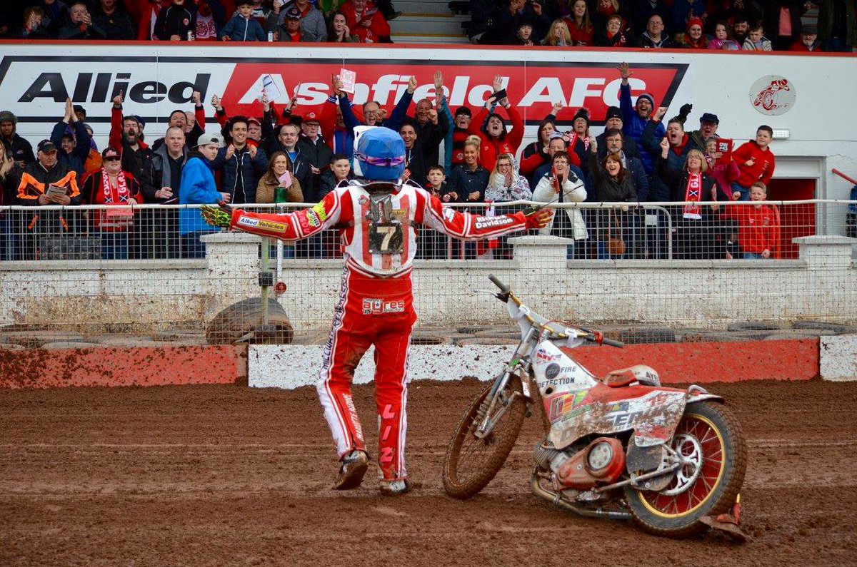 UprightSpeedway's tweet image. Danny Ayres should have been celebrating his 36th birthday today. Our thoughts go out to his family and friends.
We've come a long way with mental health but we still need to do more. Life is precious, let's look after those that might be thinking otherwise
#RIPDanny