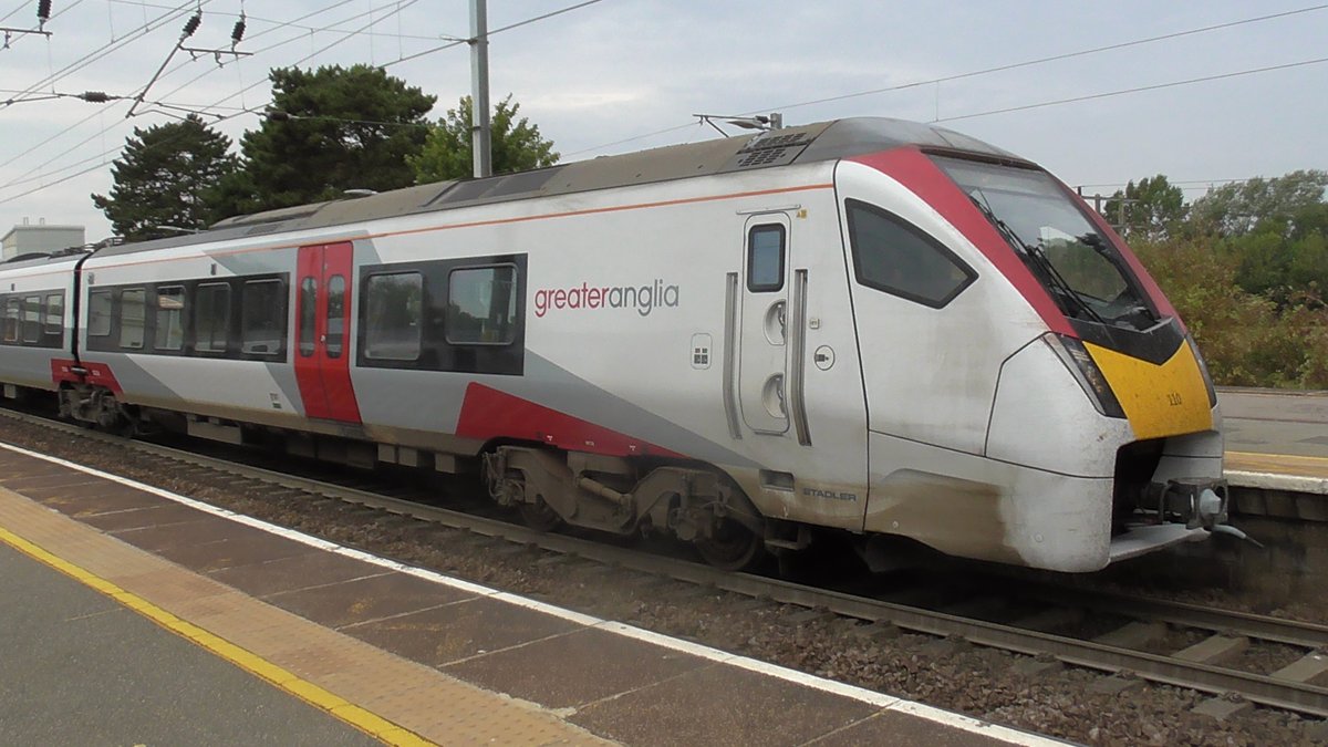 danthetrainman's tweet image. A fun day at Manningtree seeing some trains. #class153 #class321 #class745 #class755