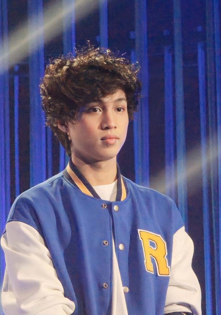 _luvzkai's tweet photo. lowkey rooting for kice this season!🫶🤍
ps: he looks good on both hair styles, lakas ng charismaa mgaa acclaaa!🤩 
#IdolPH2Top12 
#kice 
#idolph https://t.co/mgnzPmHIgj