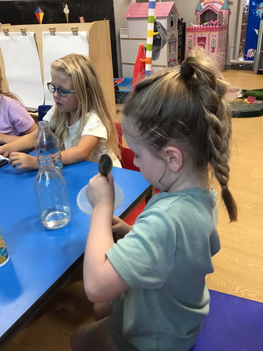 BPS_AllStars's tweet photo. We loved the balloon experiment! @BlackrodPSch https://t.co/SYxUgPsSGw