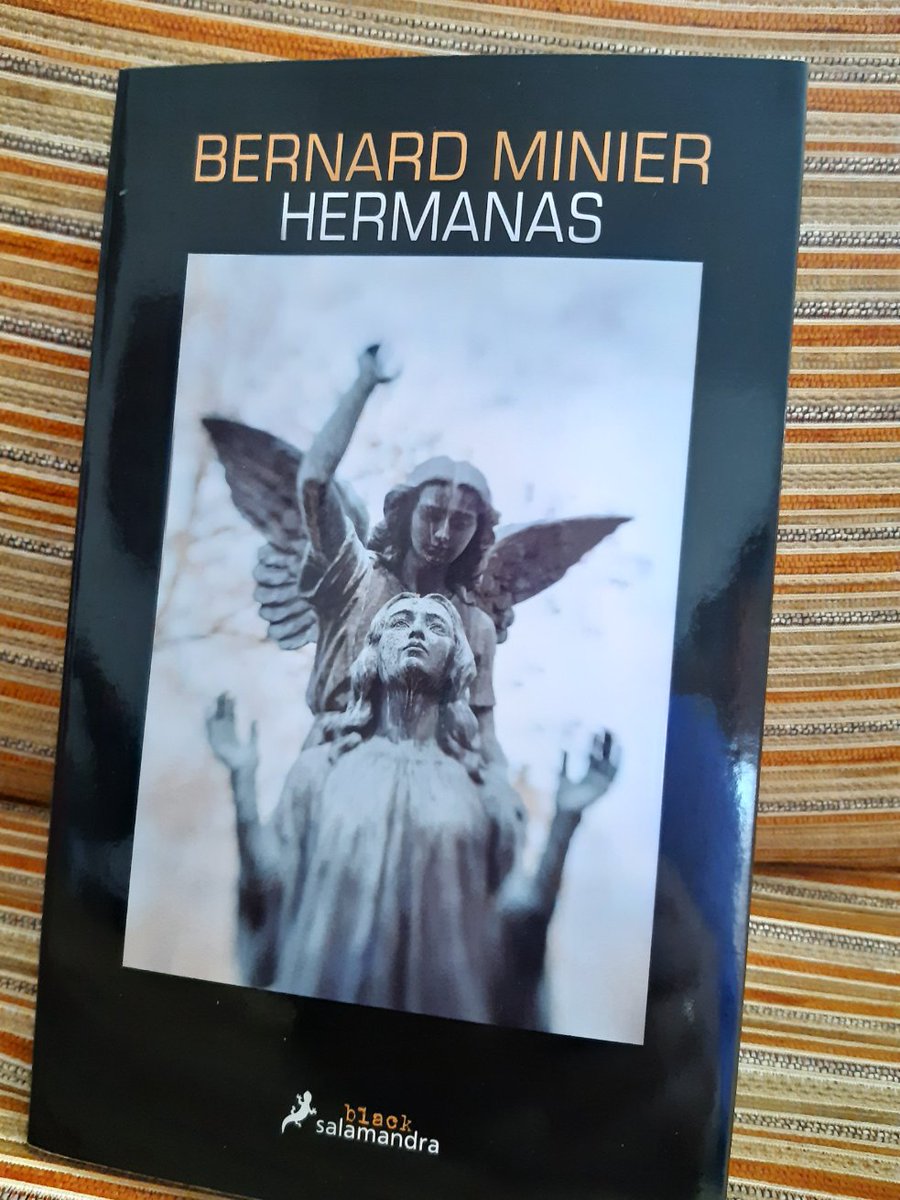 beto_luaces's tweet photo. Chove en Galicia e... nova lectura do meu admirado @Bernard_Minier (aínda lembro cando presentei a primeira entrega de #Vicvs na libraría viguesa @Cartabon_Libr e como confesei que este escritor francés é un dos meus referentes.😀) https://t.co/8kAlQY3cTn