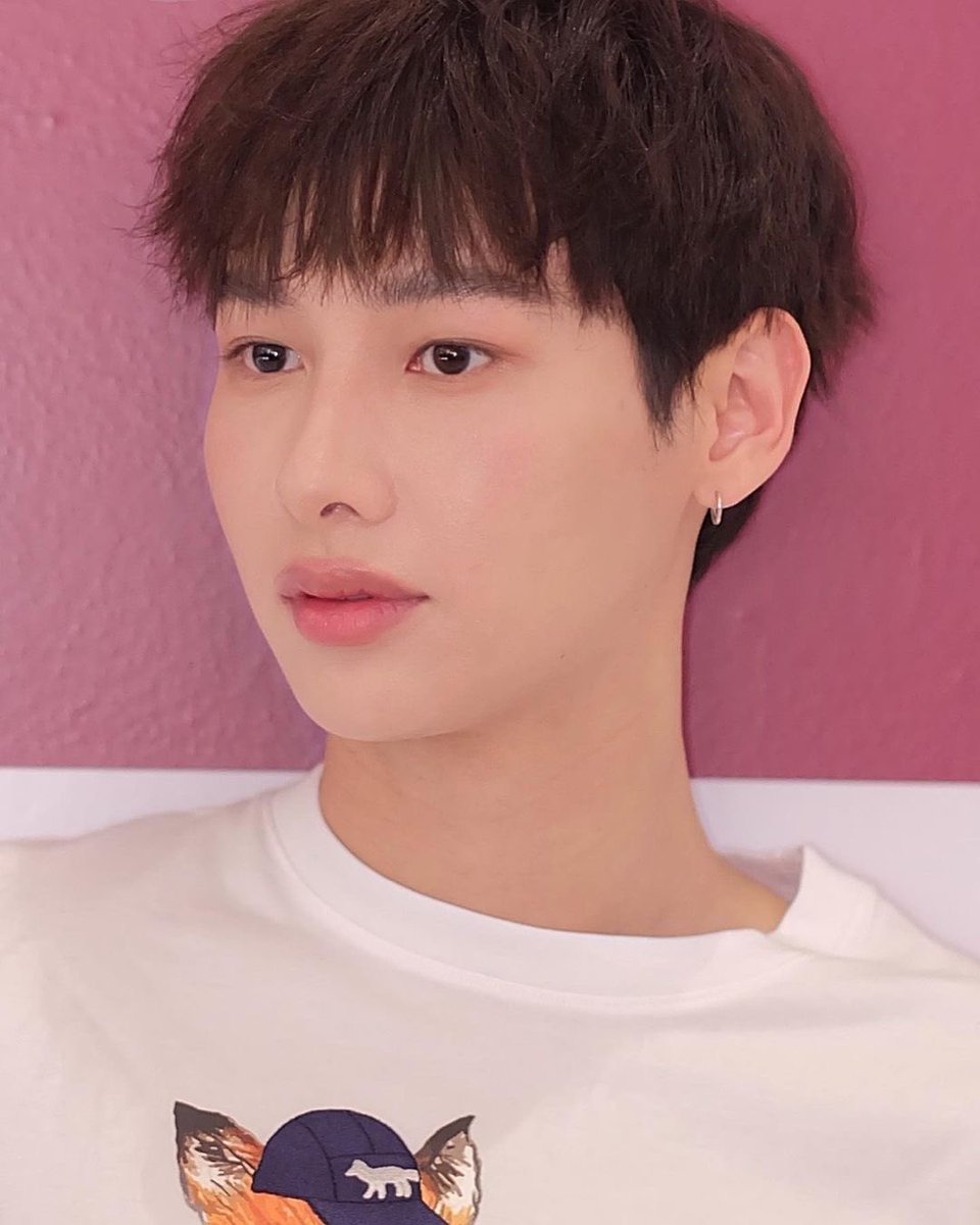 offguning's tweet image. 🦊🦊🦊