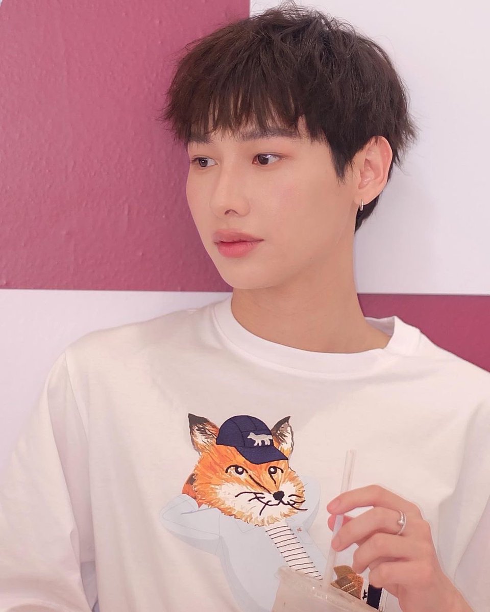 offguning's tweet image. 🦊🦊🦊