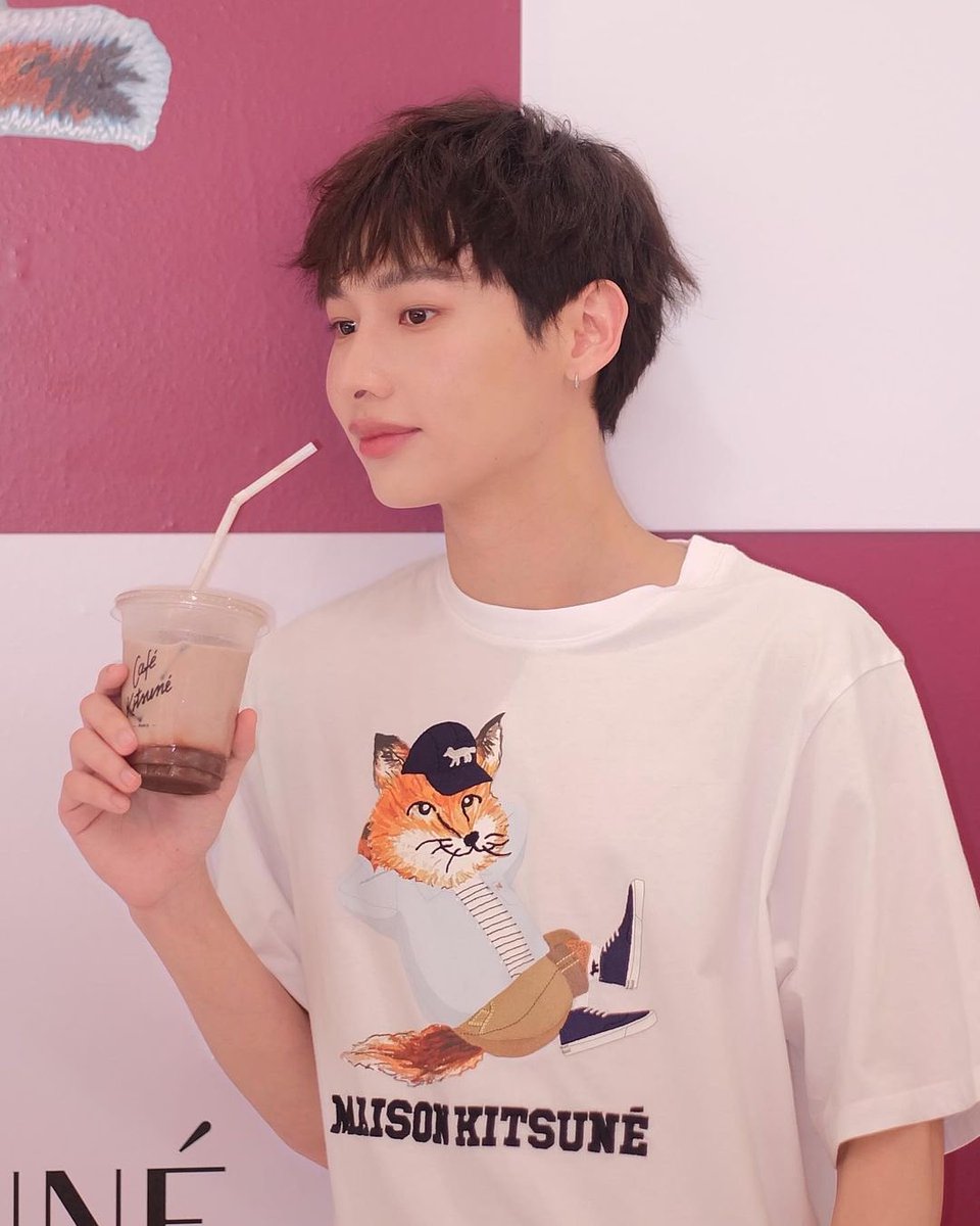 offguning's tweet image. 🦊🦊🦊