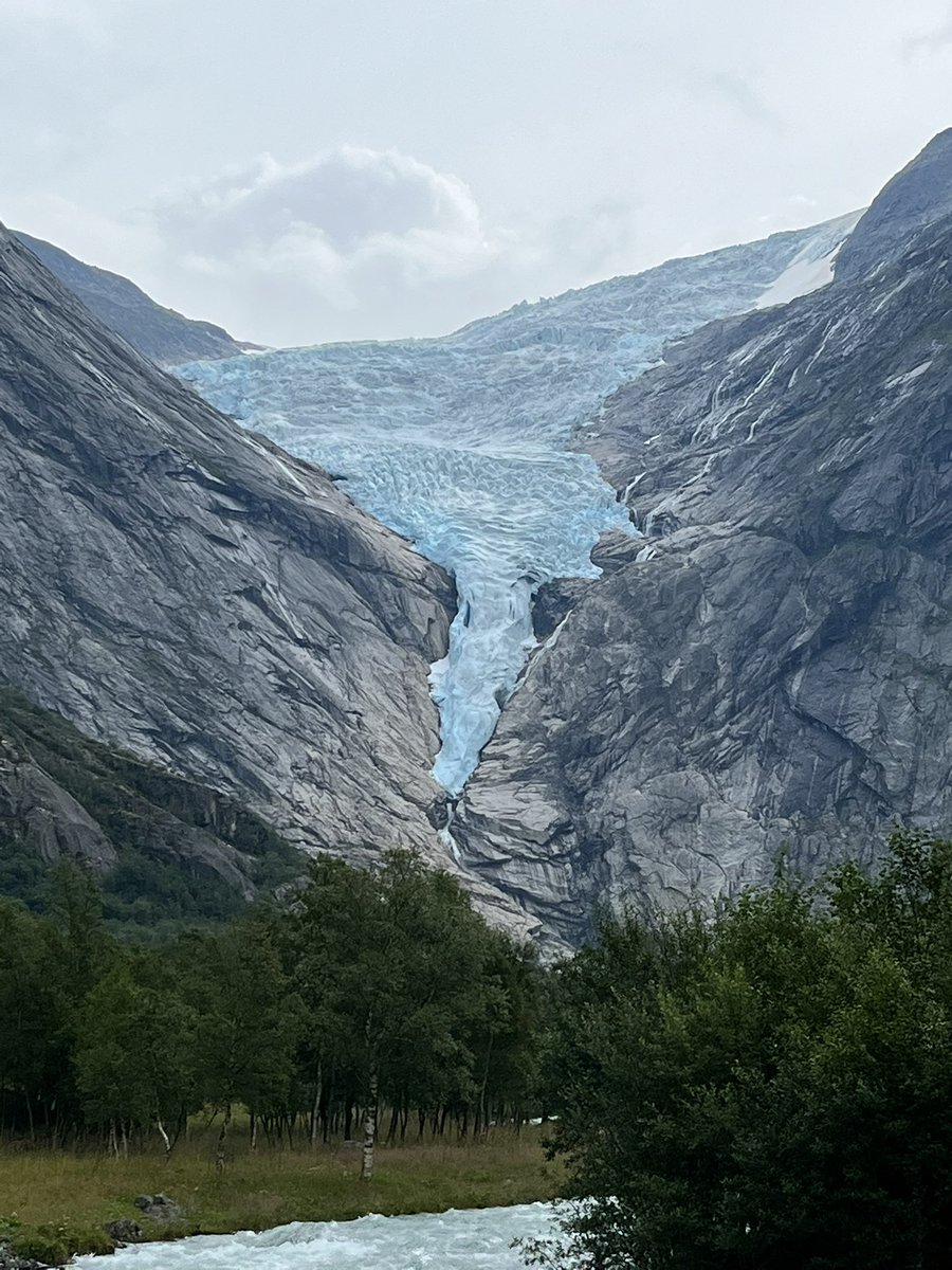 CA_BrownHist's tweet photo. Norway 2022 @Briksdalsbre #briksdal #oldedalen #nordfjord amazing 🤩 https://t.co/i0fUSwAyza