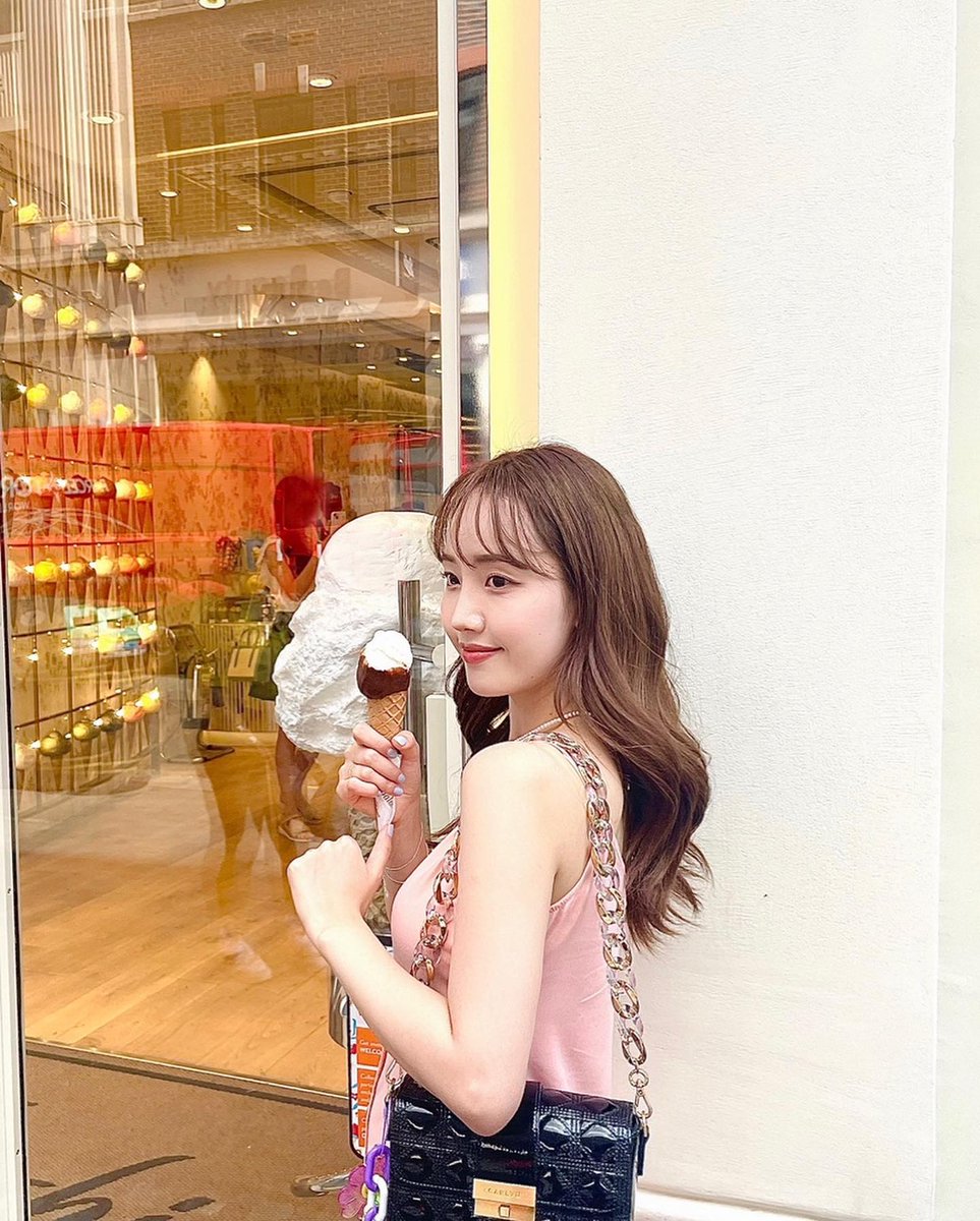 haeyoonzip's tweet photo. 📸 220814 IG Update (1/3)

🔗https://t.co/bItgxCY662

#CherryBullet #체리블렛 #Haeyoon #ParkHaeyoon #해윤 #박해윤 #へユン #パク・ヘユン @cherrybullet https://t.co/QnS4K0lFcU