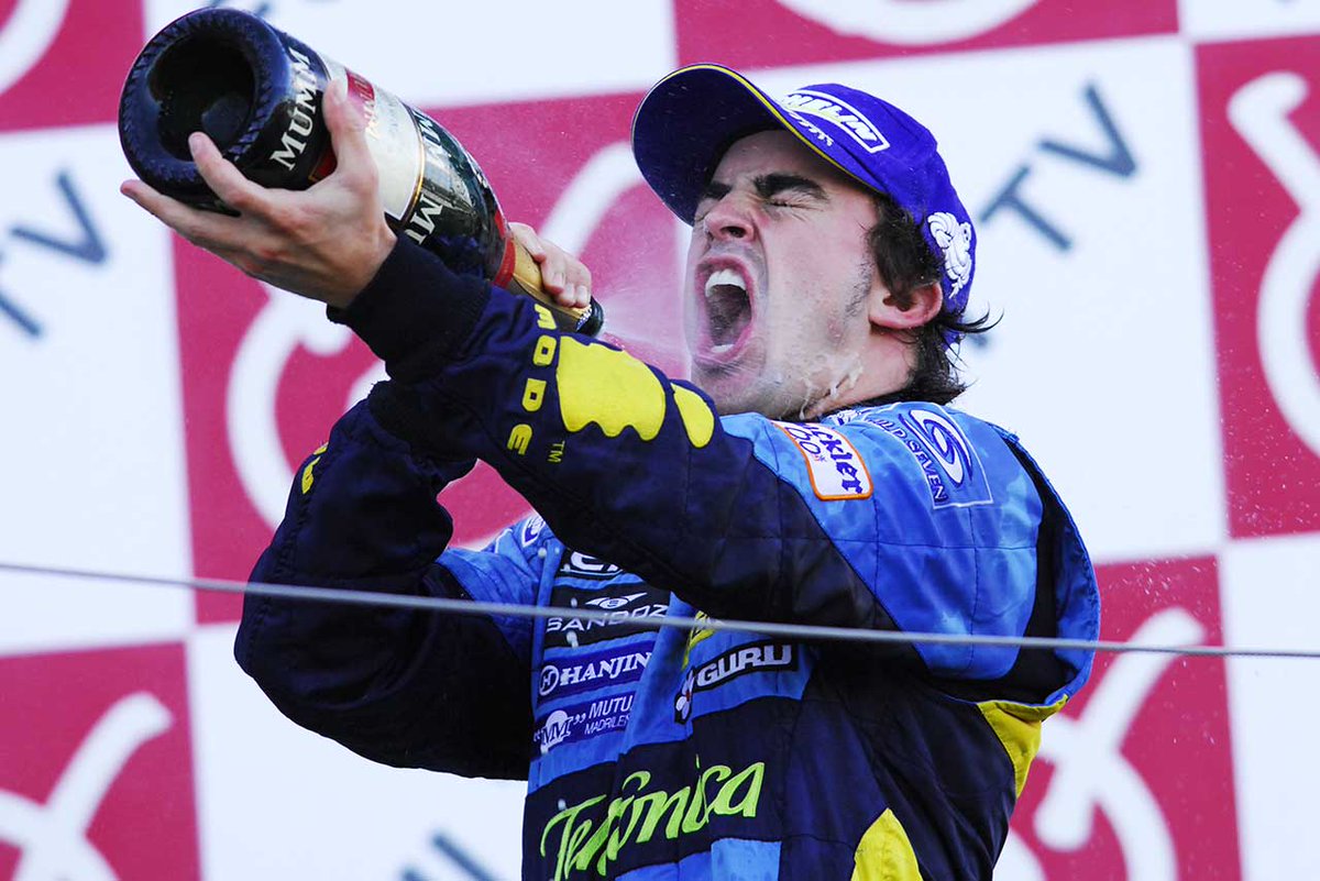 AUTOSPORT_web's tweet photo. 【鈴鹿F1優勝偉人伝／２＆３】貴重な“鈴鹿1勝”をつかんだ2人。フェルナンド・アロンソ＆アレッサンドロ・ナニーニ https://t.co/y3zDdWDn6p #F1 #f1jp #フェルナンド・アロンソ #アレッサンドロ・ナニーニ #F1日本GP #日本GP #鈴鹿F1優勝偉人伝 #鈴鹿サーキット https://t.co/Vpq8N7JN3k