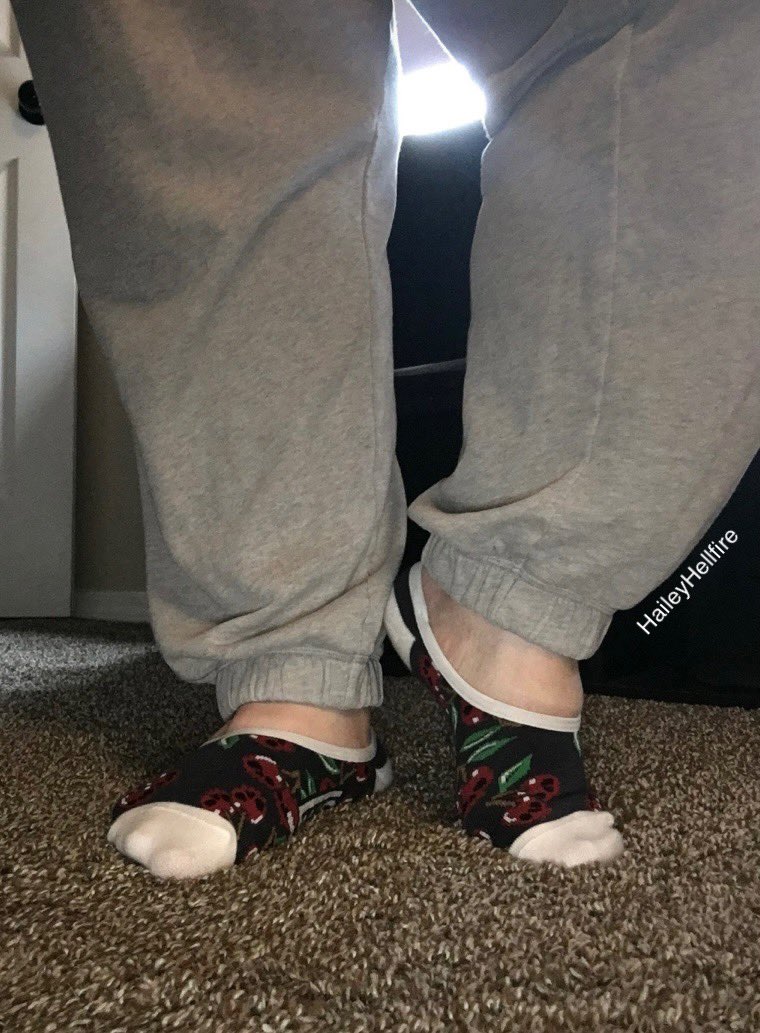 haileyhellfire tweet picture