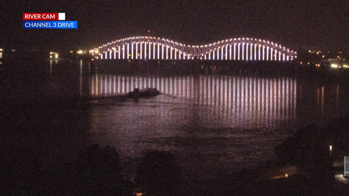 From the WREG River Cam, mighty lights on the I-40 bridge ( wreg.com/weather ) Memphis