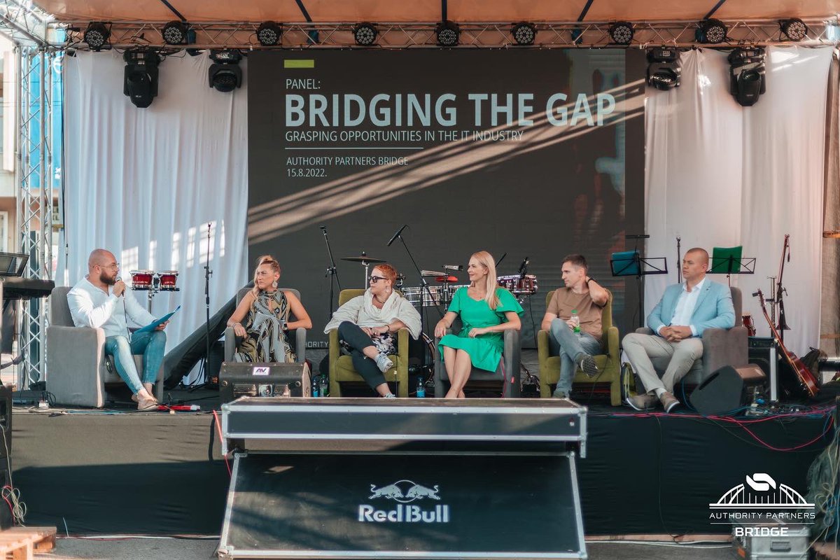 APIknowsIT's tweet photo. Monday at the #authoritypartnersbridge was reserved for catching up with our fellow colleagues from the IT industry in B&H, answering one of the most burning questions on the market: how we can grasp the opportunities and overcome the talent shortage in the IT sector? https://t.co/8ptHPTZ4U9