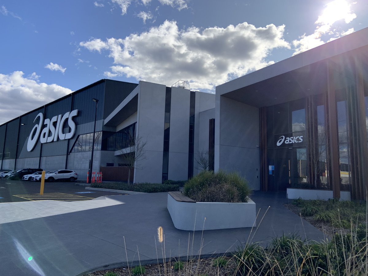 IgorFilart's tweet photo. The new home office! Starting this new chapter at ASICS from the beautiful HQ of ASICS Oceania! https://t.co/HHvOY0c5Ej