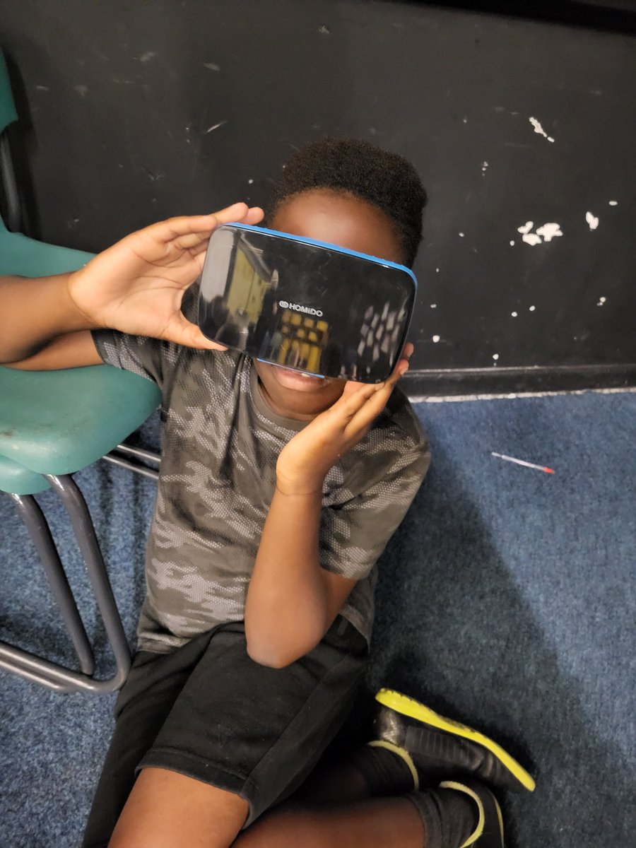 campionsummer22's tweet photo. A fantastic experience doing VR space exploration at @Campion_School summer school today! Thanks to @educationgroup the pupils learnt lots about our planets and space. https://t.co/ssetlFj5DJ