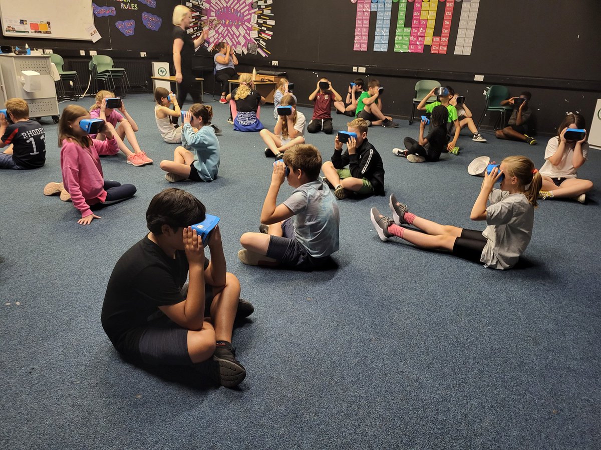 campionsummer22's tweet photo. A fantastic experience doing VR space exploration at @Campion_School summer school today! Thanks to @educationgroup the pupils learnt lots about our planets and space. https://t.co/ssetlFj5DJ