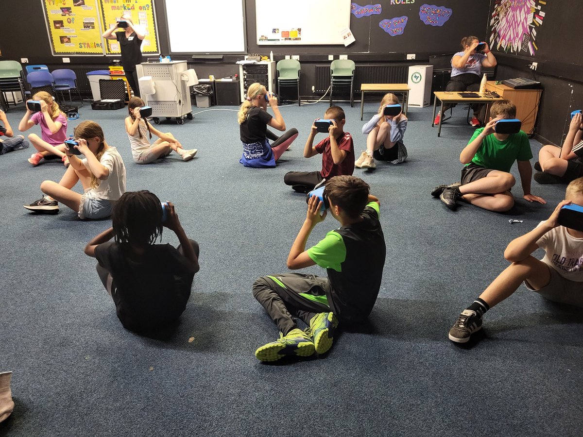 campionsummer22's tweet photo. A fantastic experience doing VR space exploration at @Campion_School summer school today! Thanks to @educationgroup the pupils learnt lots about our planets and space. https://t.co/ssetlFj5DJ