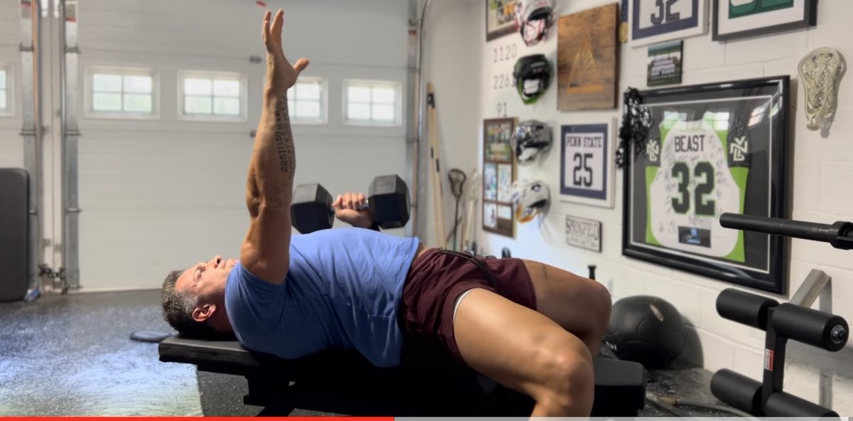 TheOBeastLab's tweet image. 1 arm NG DB Bench. Full video here:  youtu.be/HV_DeAC0FA4