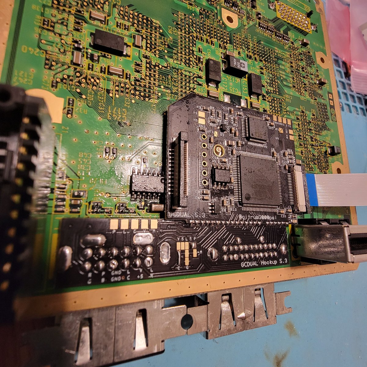 GVGmods's tweet photo. #GCDual installed for @RetroGameRoom1 #Nintendo #Gamecube #HDMI https://t.co/9KCTA9Guf1
