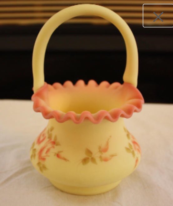 emmasattic98's tweet photo. Vintage Fenton Roses On Burmese Basket 7437 RB, Hand Painted and Signed by EmmasAtticTreasures https://t.co/2pacpvzldQ via @Etsy #RosesOnBurmese #Basket #Fenton #HandPainted #Signed https://t.co/iOecmRCB3M