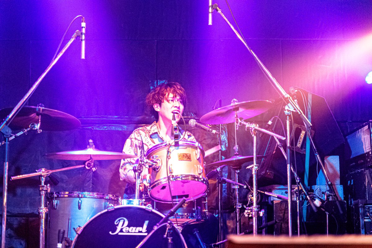 yukantocaramel's tweet photo. 8/13 北堀江Club vijon

対バン様も素敵な方ばっかりだったな！
見にきてくれた人も配信見てくれた人も関係してくれた人もみんなありがとうございましたっ！！☀️☀️

次回ライブは夕刊夏の東名阪ツアー✈️✈️

8/21(日) 新宿SAMURAI

取り置きまだまだお待ちしておりますー🍢🍢🍢🥹

photo  by (@G2iAz ) https://t.co/N09ZAr05AW