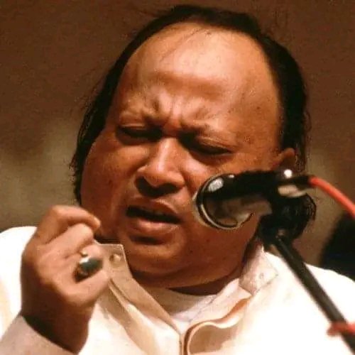 anjumtaimoor12's tweet photo. Today is the Death anniversary of the legend Ustad Nusrat Fateh Ali Khan.
We'll never forget you USTAD 😢
#ustad
#singersongwriter
#ustadnusrat
#KingandPrince
#Death
#anniversary https://t.co/dJaZNzGgEI