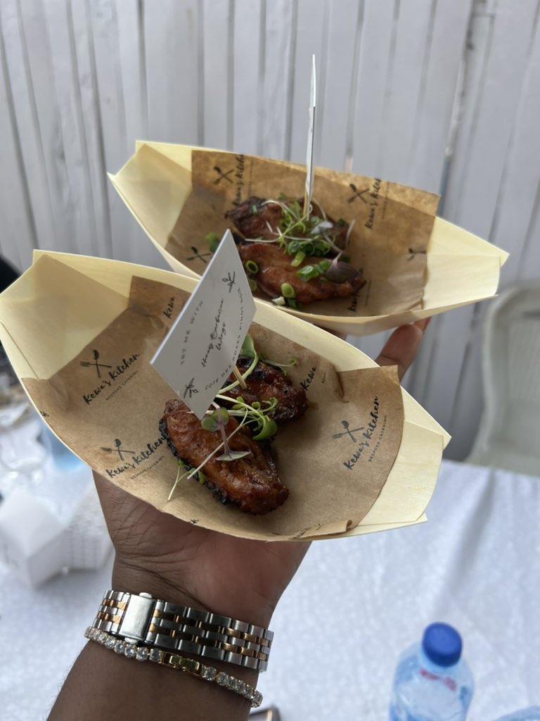 EatDrinkLagos's tweet photo. Honey Bbq Wings 
From @kewaskitchen 
#Edlbottomlessbrunch https://t.co/AxD90i75i2